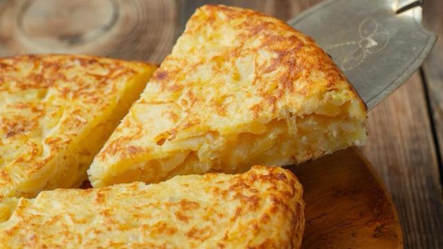 Una tortilla de patatas.