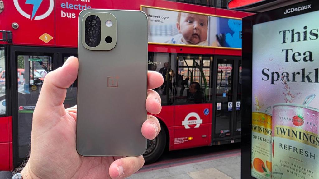 OnePlus 13s